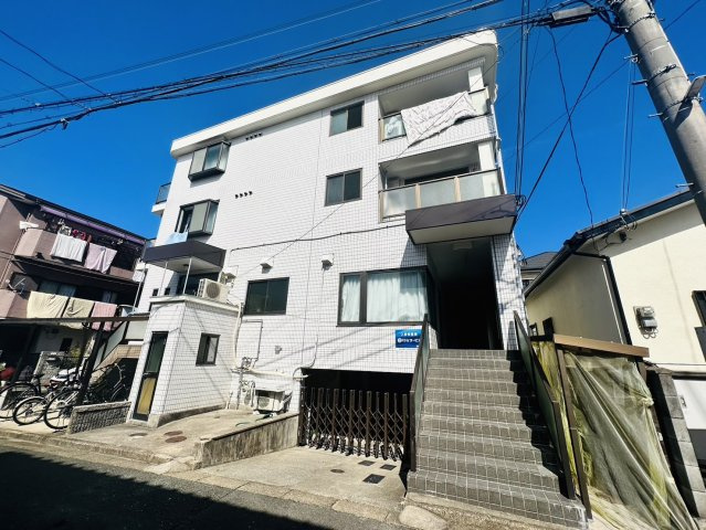 高槻市芝生町２丁目の一棟アパートの外観