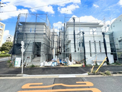 【前面道路含む現地写真】 | ◆横浜市緑区十日市場町新築B号棟◆ | ◆前面道路も幅員があり車の運転も安心！前面道路は閑静な住宅地。車通りの少ない道路です。お子様にも安心です。