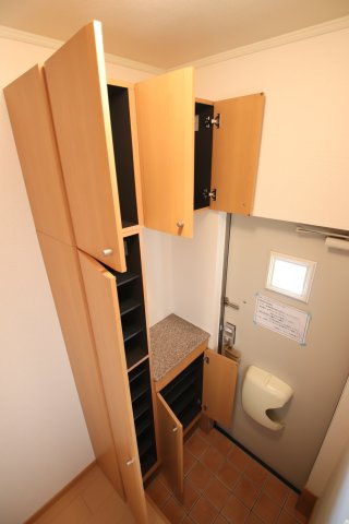 【収納】 | ゾーナブローテⅡ | シューズボックス