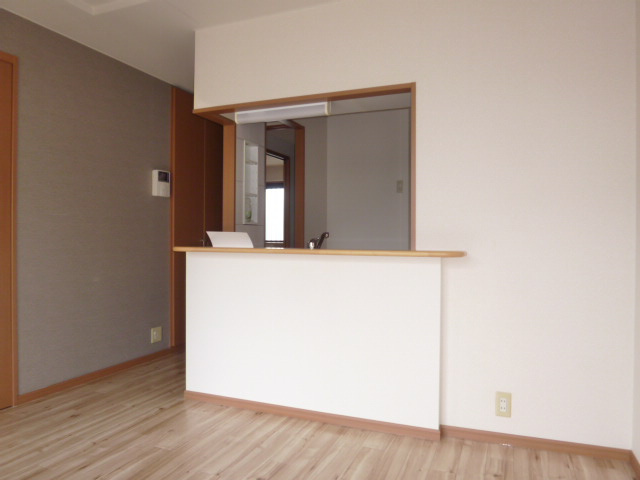 倉敷市福田町福田のアパートの居間・リビング