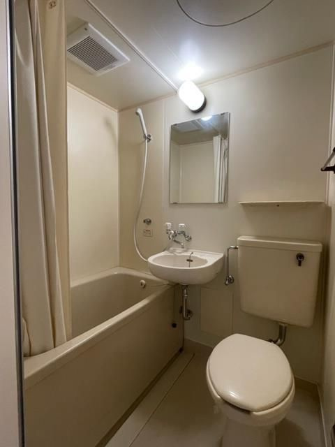 サニーガーデンの浴室