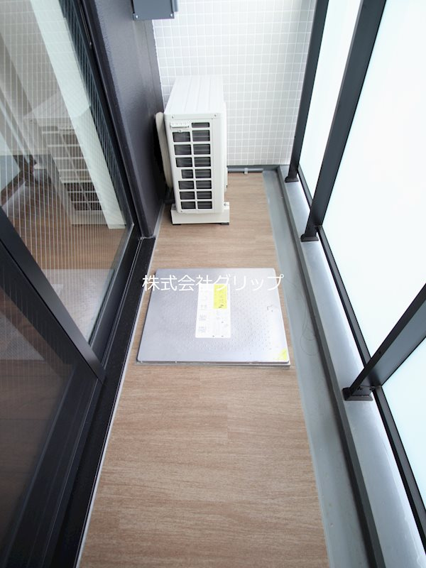 スクエアシティ鶴見リバーサイドのバルコニー