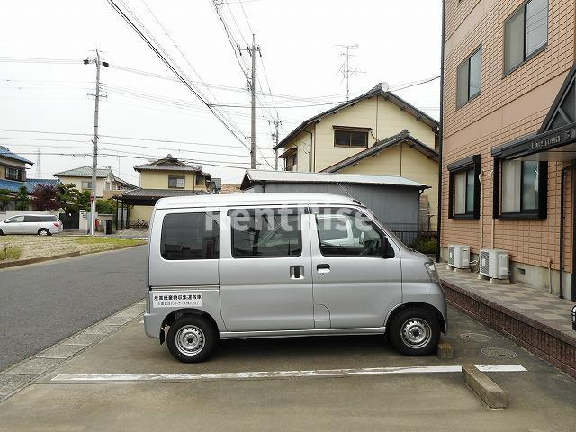 ライブタウン多加木の駐車場