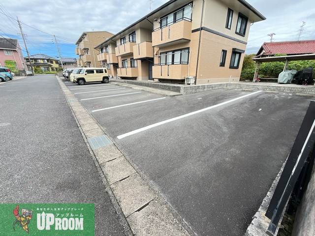 エクセル２１の駐車場