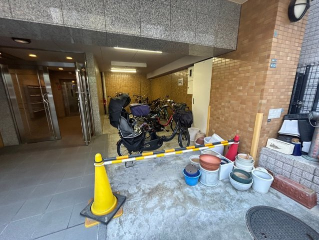 金栄ビル東館のロビー