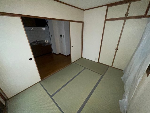 金栄ビル東館の和室