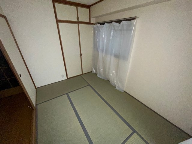 金栄ビル東館の和室
