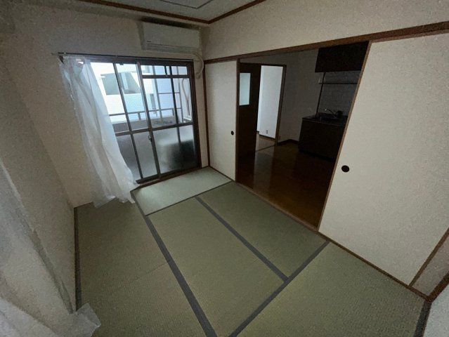 金栄ビル東館の和室