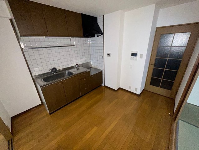 金栄ビル東館の居間・リビング