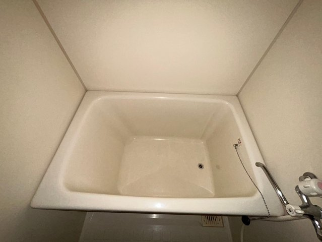 金栄ビル東館の浴室