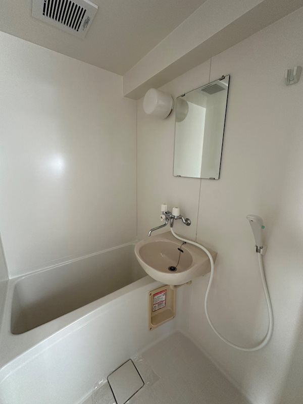 ラジャーコート王子の浴室|洗濯機置き場