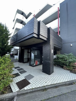 【エントランス】 | ポルシェ朝霞台 | 別のお部屋の写真です。