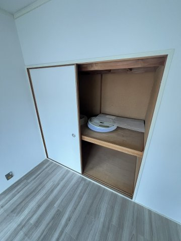 公社清和台住宅　14号棟の収納