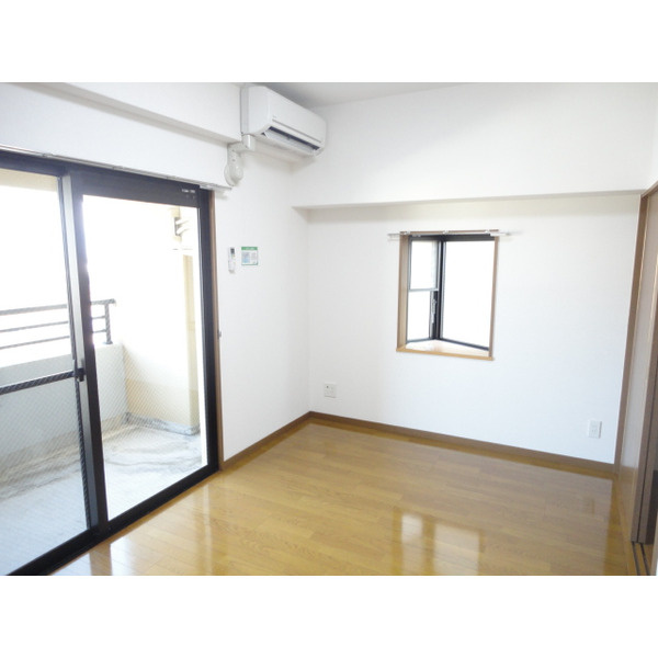 E・POPULAR（イーポプラール）【キャッシュバック対象】の洋室|使い勝手のいい洋室です