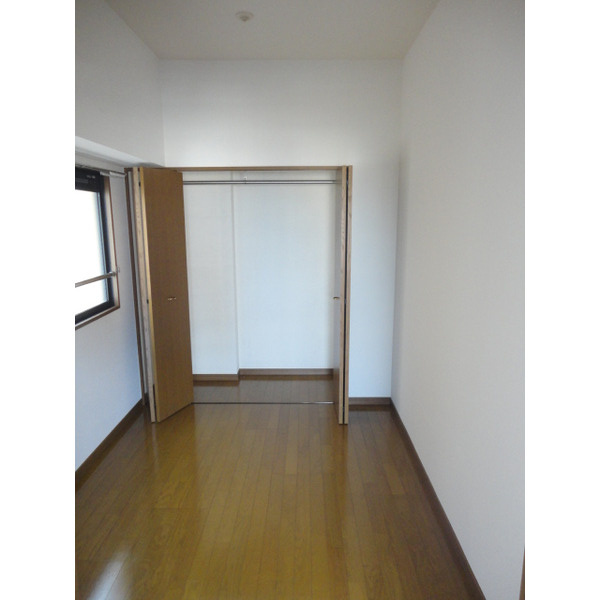 E・POPULAR（イーポプラール）【キャッシュバック対象】の収納|ちょっとした収納スペースも充実しています