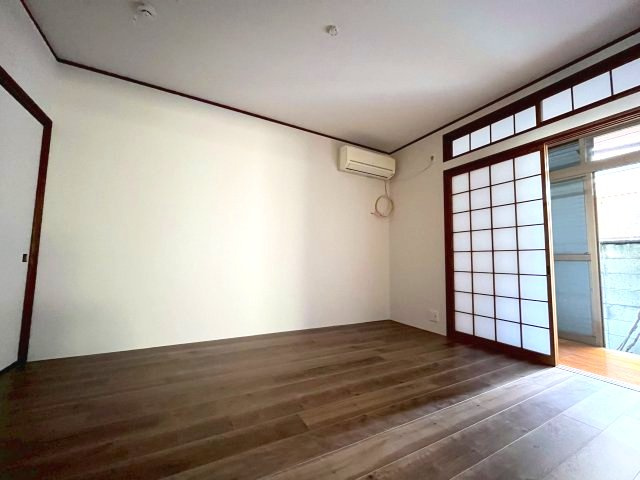上桂森下町貸家の居間・リビング|ゆったりとしたリビングです