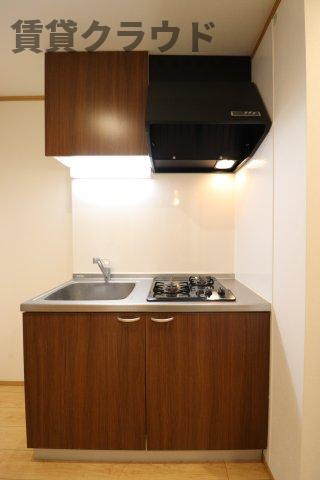 末広ウッドヴィレッジのキッチン|コンパクトなキッチンで掃除もラクラク