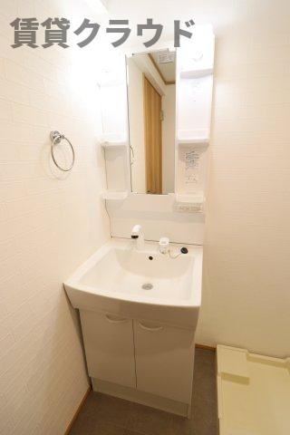 末広ウッドヴィレッジの洗面所|朝の準備に活躍する、洗髪洗面化粧台！