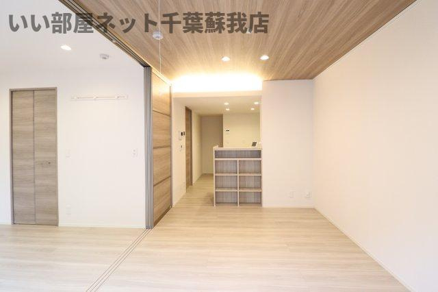 アヴァンスコート参番館の居間・リビング|ゆったり過ごせるリビングです