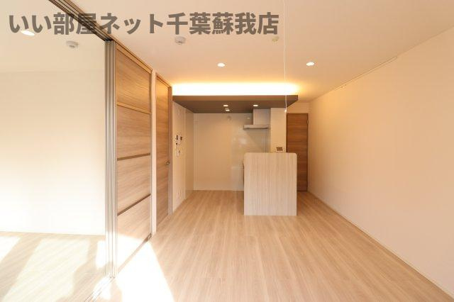 アヴァンスコート参番館の居間・リビング|おしゃれな居間です
