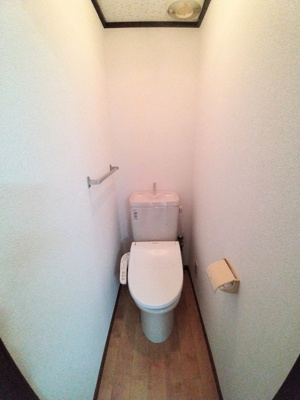 洗浄便座付トイレです♪