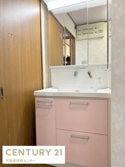 【独立洗面台】 | 2階.3階に洗面台がございます