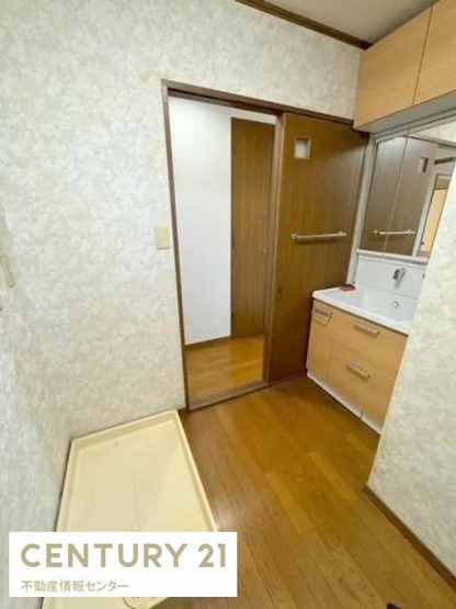 【独立洗面台】 | 広々とした洗面所