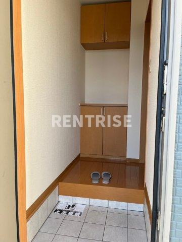 オランジュ馬見塚の玄関