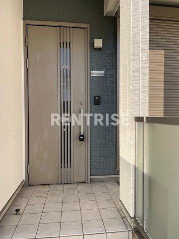 オランジュ馬見塚の玄関