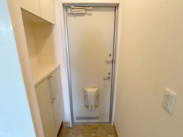 ビヤン　リズムの玄関