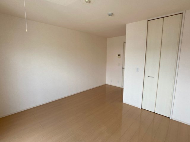 ビヤン　リズムの洋室