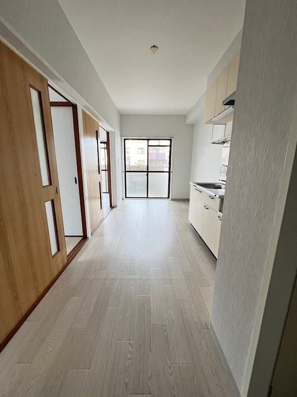 第二庭園ハイツの居間・リビング