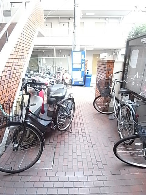 スマイルヴィラ門戸の駐車場