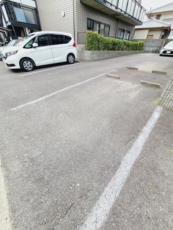 宝塚市高司３丁目のアパートの外観