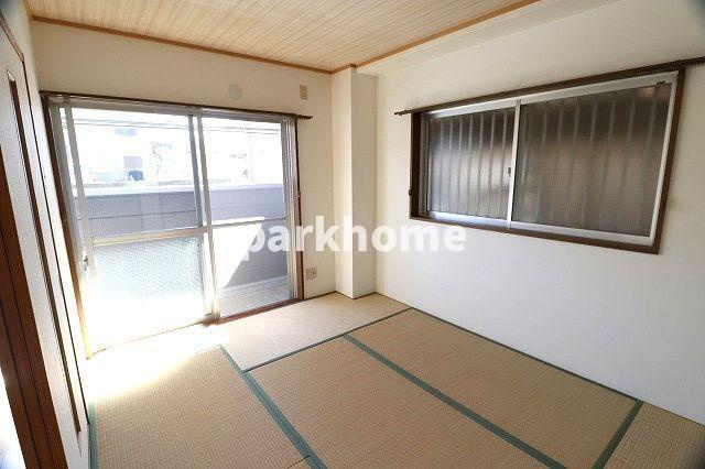 コーポレッドハットの和室|明るい和室です