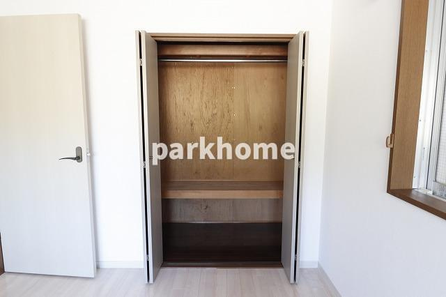 コーポレッドハットの収納|小物を収納するのに便利です