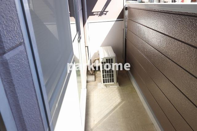 コーポレッドハットのバルコニー|開放的で明るい空間を演出してくれるバルコニーです