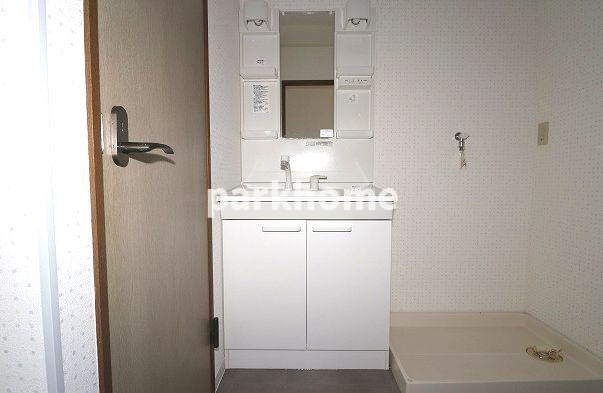 コーポレッドハットの洗面所|コンパクトで使いやすい洗面所