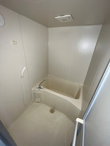 夙川井上ビルの浴室