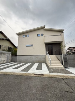 【前面道路含む現地写真】 | 西区北山台3　新築　仲介手数料無料！
