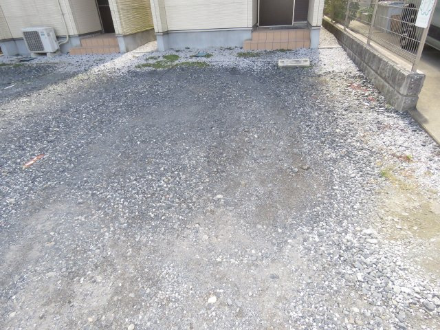 Kurataの駐車場