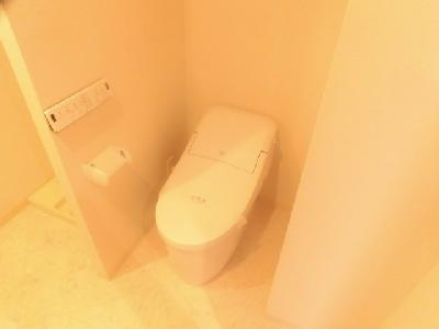 アート四条堀川のトイレ|温水洗浄便座