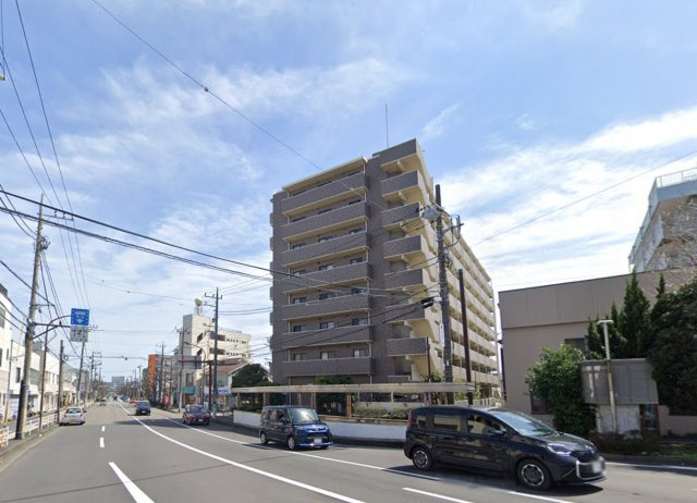 【外観】 | □■グレーシア湘南平塚■□ | 近隣には平塚市総合公園もあり緑にも触れあえる住環境です。