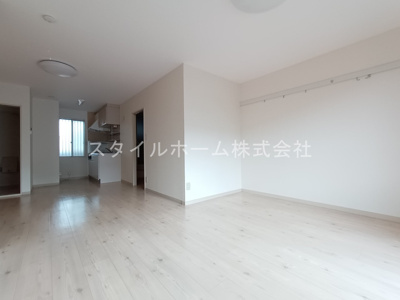 【居間・リビング】 | グリーンステージ中橋良A