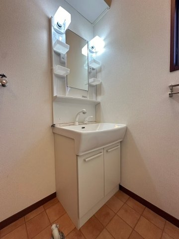 リファインド二ツ屋の洗面所