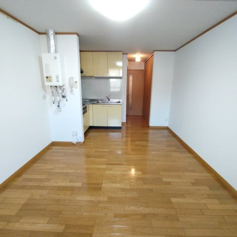 Ｌ　オレンジコートの内装