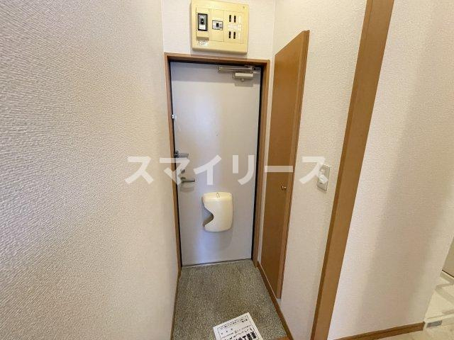アンプルールフェール豊四季Ⅰの玄関