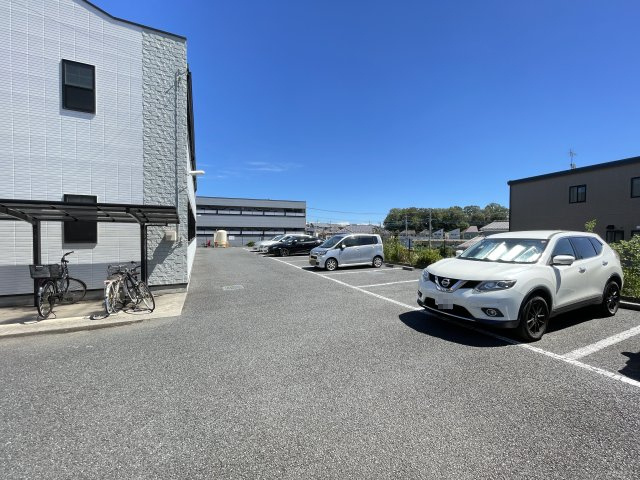 アンプルールフェール豊四季Ⅰの駐車場