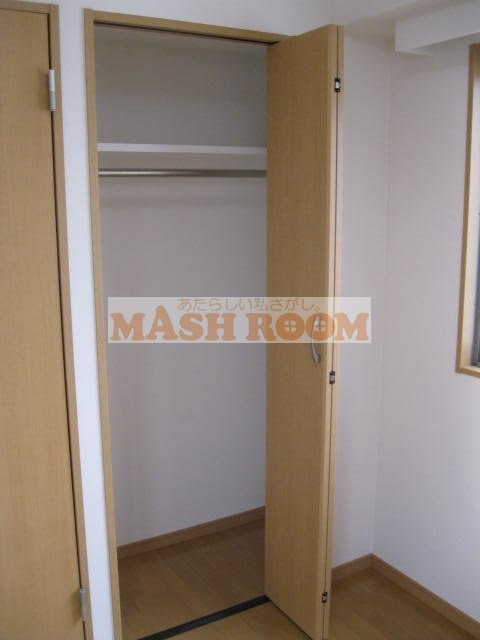中野区本町５丁目の賃貸マンションの収納