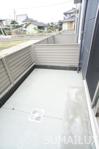 熊本市南区南高江１丁目のアパートの庭